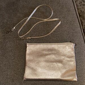 Gorgeous Banana republic Metallic gold Women's Crossbody Bag